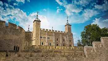 Tower of London (tháp Luân Đôn)